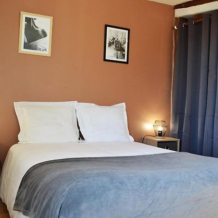 L'Essentiel De Chartres Apartment Bagian luar foto